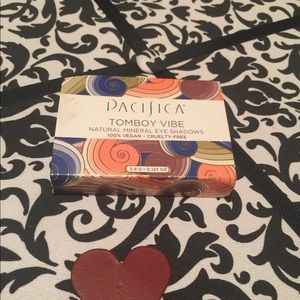 SOLD!! NWOT Pacifica Tomboy Eyeshadow Palette
